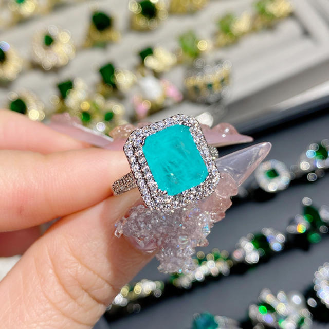 Luxury elegant emerald full diamond ring gold plated crystal ring