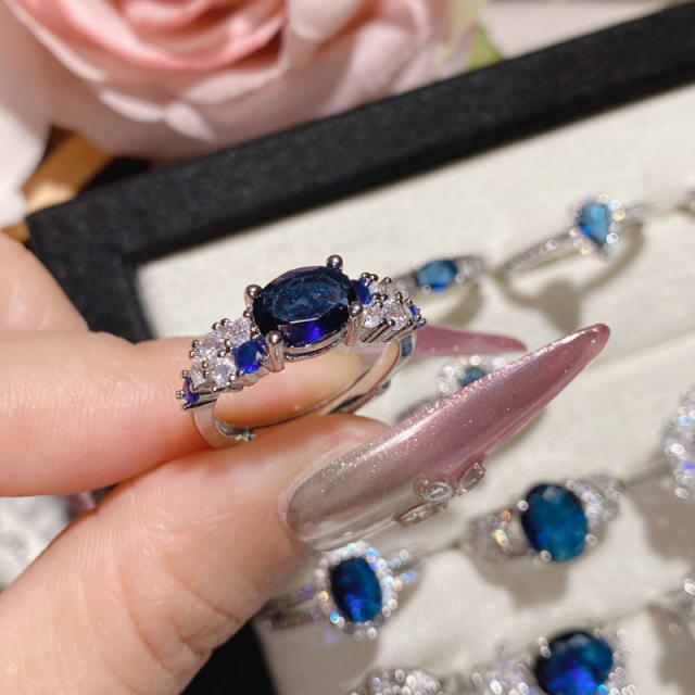 New Blue Corundum Color Treasure Ring French Luxury High Imitation Natural Diopside Ring