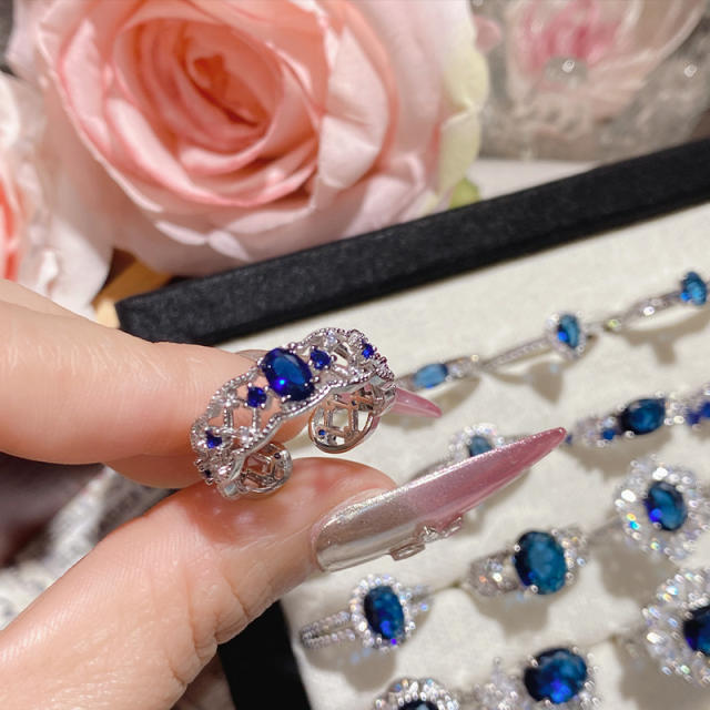 New Blue Corundum Color Treasure Ring French Luxury High Imitation Natural Diopside Ring