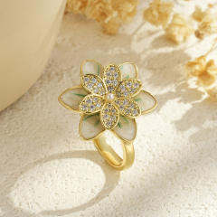 Rotatable Flower-Shaped Gold-Plated Pearl Ring with Enamel and Zircon