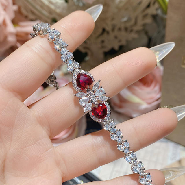 Delicate pomegranate ruby bracelet antique plated 18K gold full Diamond banquet water drop bracelet