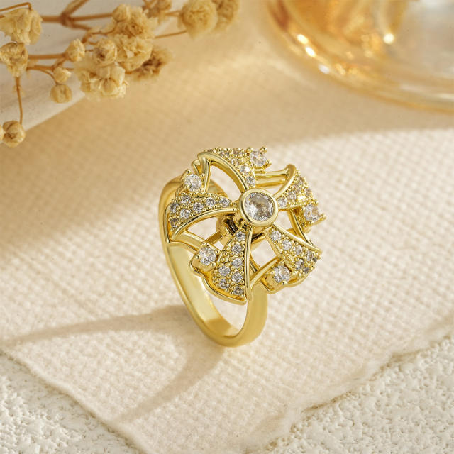 Delicate gold plated copper diamond rotatable rings for women