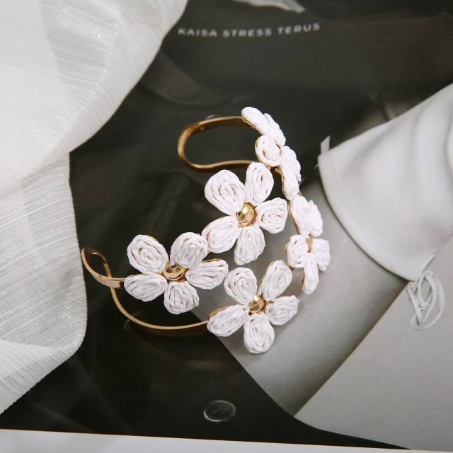 Hot-Selling Raffia Flower Bracelet for Women Simple Double-Row Hand-Woven Adjustable Open bangle