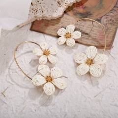 Spring Summer Raffia Flower Earrings with Arc-Shaped