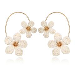 Spring Summer Raffia Flower Earrings with Arc-Shaped