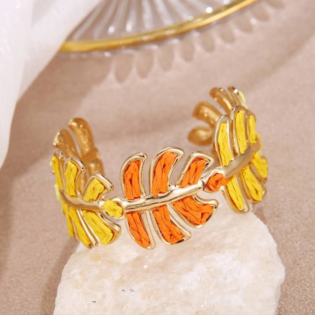 Fashion Raffia Leaf Bracelet for Women Simple Handmade Woven Leaf Bracelet