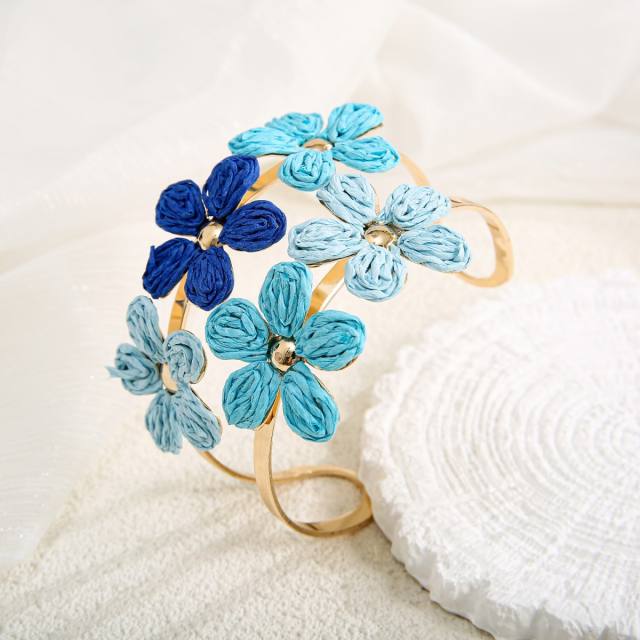 Hot-Selling Raffia Flower Bracelet for Women Simple Double-Row Hand-Woven Adjustable Open bangle