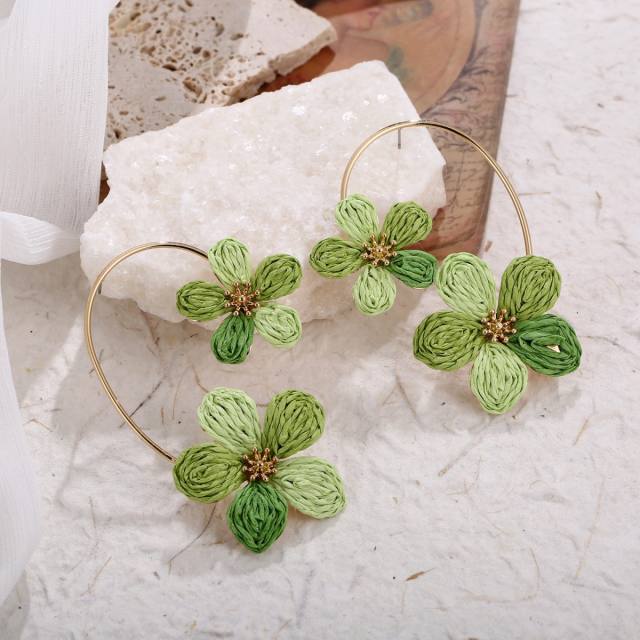 Spring Summer Raffia Flower Earrings with Arc-Shaped