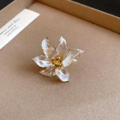 Ring-gold-white