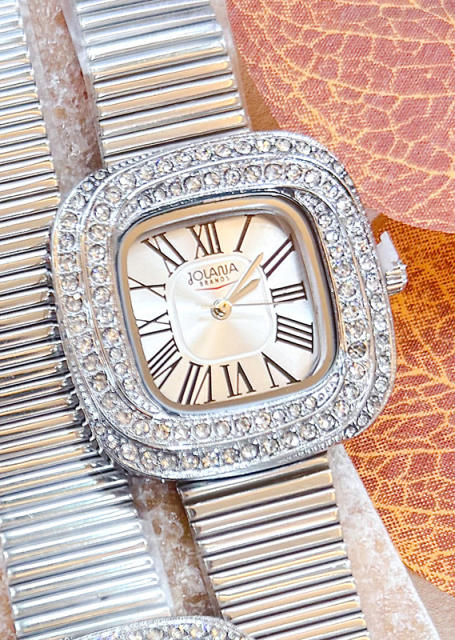Hot-Selling Small Square Watches for Women steel band diamond watch