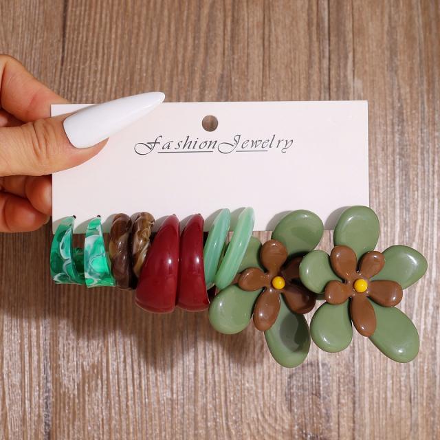 2026 New Fashion Resin C-Shaped Earrings Flower Ear Studs set
