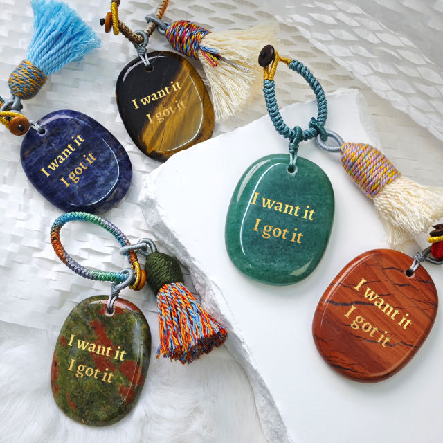 Natural Crystal Palm Stone Keychain with Engraved Agate Stone Car Pendant Mindfulness Stone Bag Charm