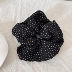 Black floral hair tie