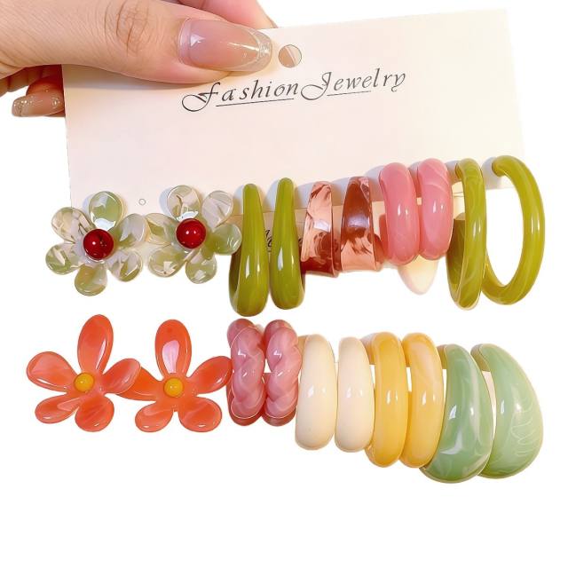 Korean-Style Acrylic Flower Colorful C-Shaped Geometric Earrings set