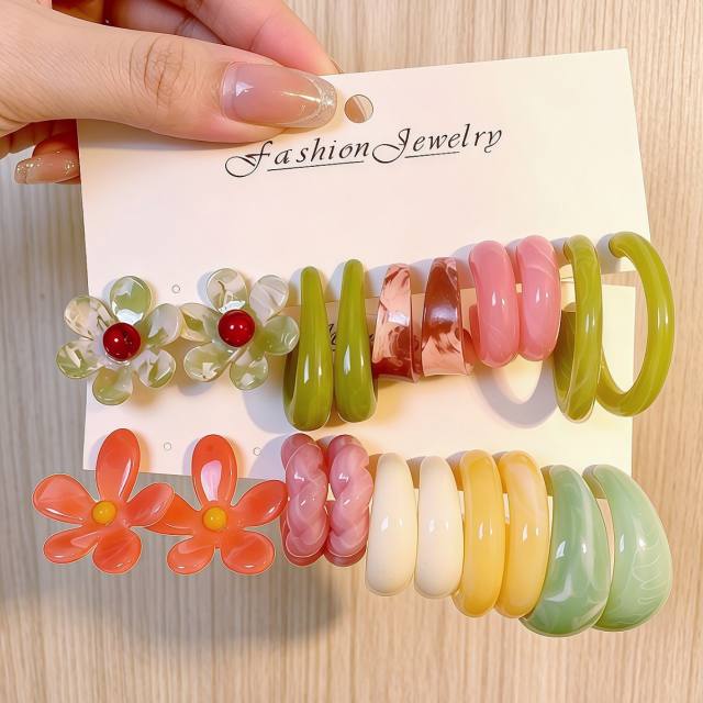 Korean-Style Acrylic Flower Colorful C-Shaped Geometric Earrings set