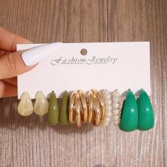 2026 New Fashion Resin C-Shaped Earrings Flower Ear Studs set