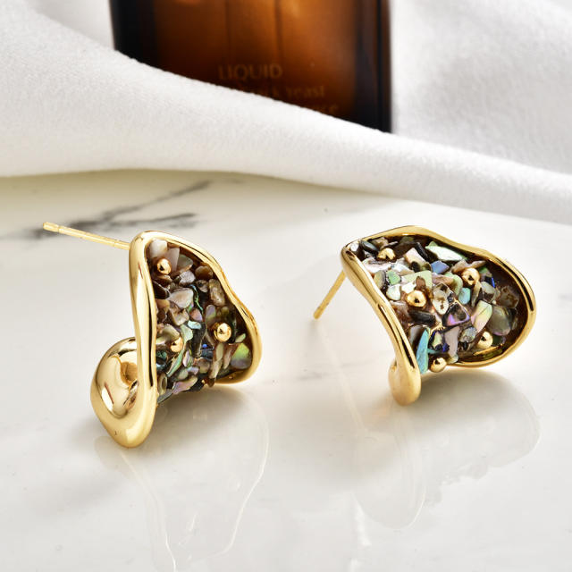 Vintage-Style Fashion Earrings with Elegant Abalone Shell White Mother-Of-Pearl