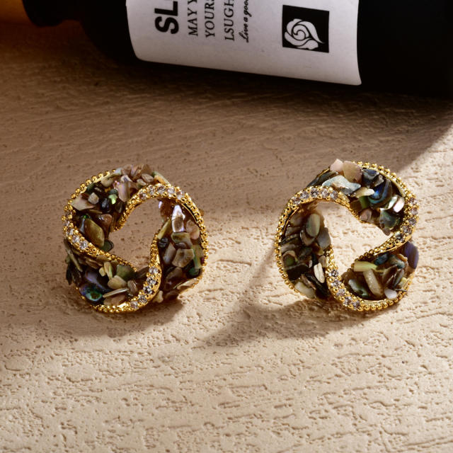 Vintage twisted circle shape Abalone 18K copper earrings