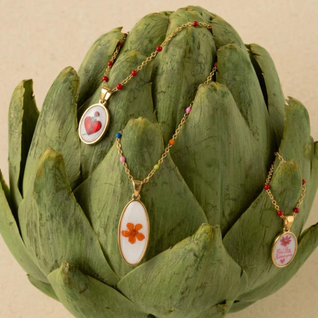 Sweet Style Stainless Steel necklace Colorful Seed Bead Chain with Oil-Drip Dried Flower Pendant