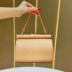 Champagne color