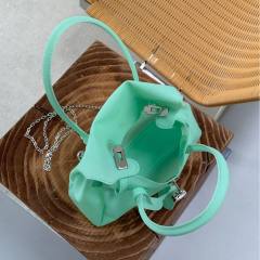 2026 New Jelly Bag Summer Commuter Tote Bag Fashionable Transparent Shoulder Bag Women's Mini Bag