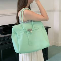 Jelly Bag Transparent Bag Summer New Commuter Tote Bag Medium Size Large Capacity Underarm Bag for Women