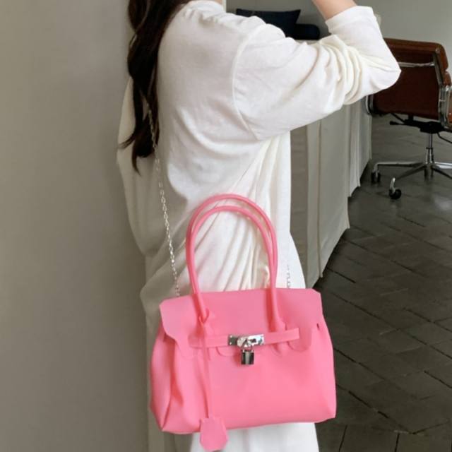 2026 New Jelly Bag Summer Commuter Tote Bag Fashionable Transparent Shoulder Bag Women's Mini Bag