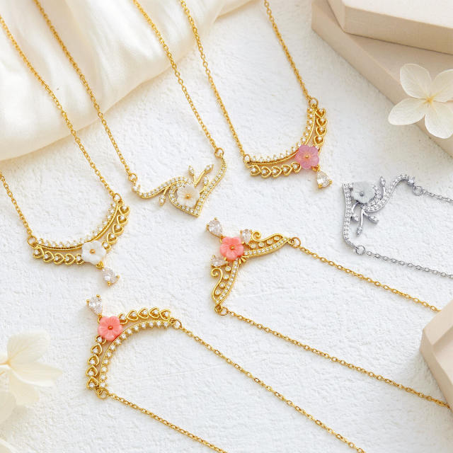 Hollow Heart-Shaped Copper Gold-Plated Necklace Micro-Inlaid Zircon flower stainless Steel Necklace for Women
