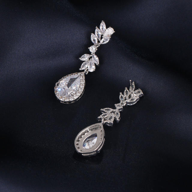 Fashion creative exquisite flower inlaid AAA zircon water drop earrings