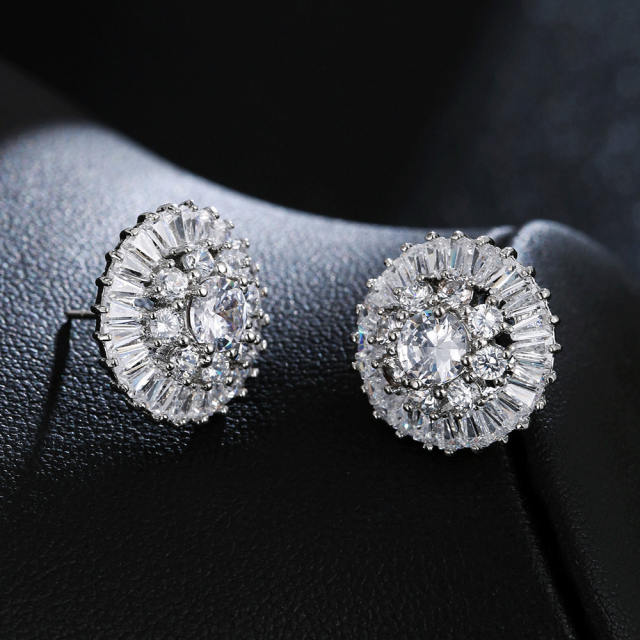 Delicate round full inlaid zircon earrings women's fashion banquet accessories