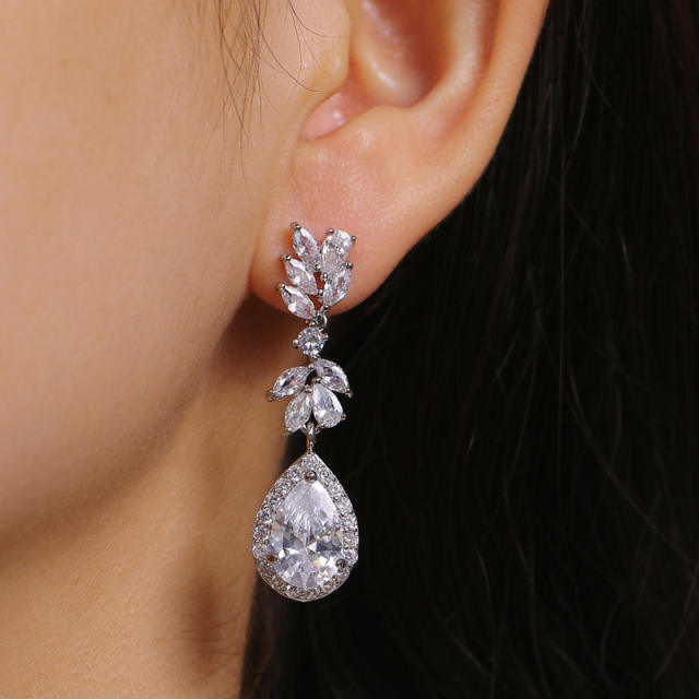 Fashion creative exquisite flower inlaid AAA zircon water drop earrings