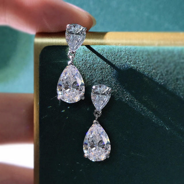 Water Drop Zircon Design Simple Elegant Copper Plated 18K Gold Earrings diamond earrings