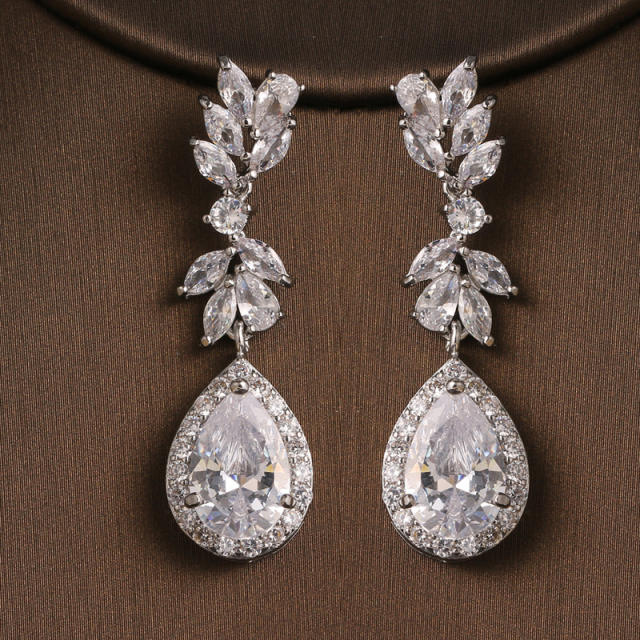Fashion creative exquisite flower inlaid AAA zircon water drop earrings