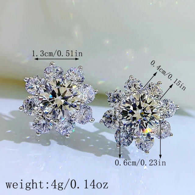 Women's fashionable inlaid zircon flower stud earrings