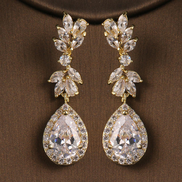 Fashion creative exquisite flower inlaid AAA zircon water drop earrings