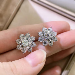Women's fashionable inlaid zircon flower stud earrings