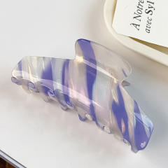 Korean fashion elegant striped pattern hair claw clips for women