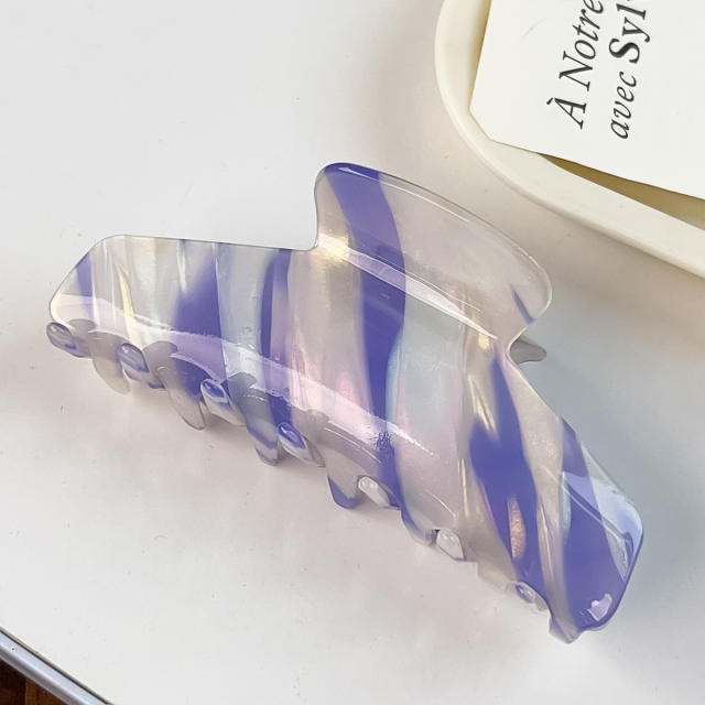 Korean fashion elegant striped pattern hair claw clips for women