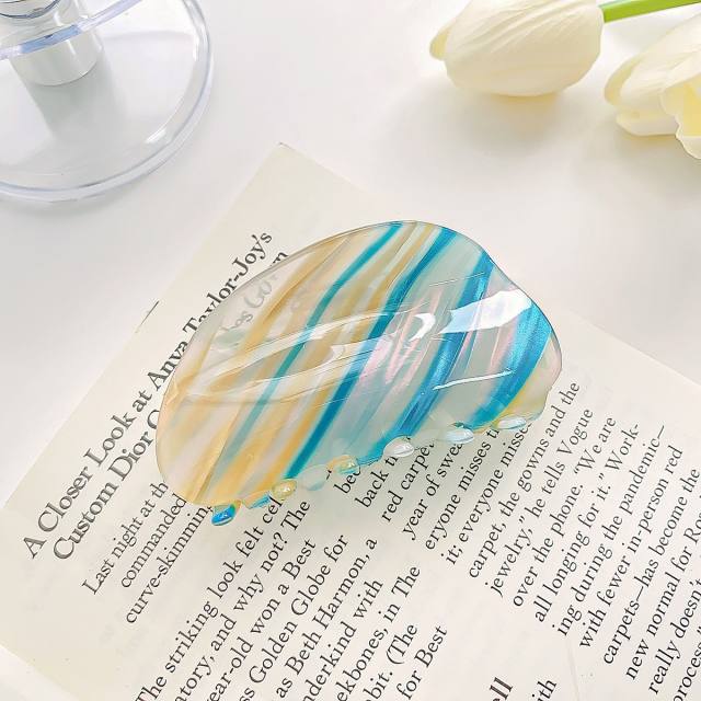 Korean fashion elegant striped pattern hair claw clips for women