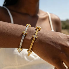 Wire Rope Bracelet Pvd18K Stainless Steel Bracelet with daimond cross