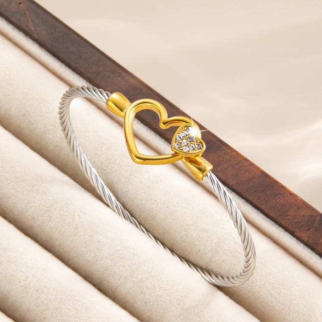 Heart-Shaped Diamond-Encrusted Steel Wire Rope Bracelet 18KG stainless steel bangle