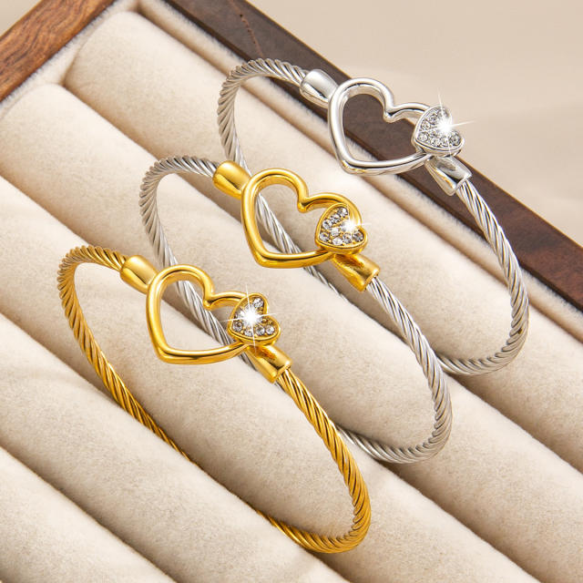 Heart-Shaped Diamond-Encrusted Steel Wire Rope Bracelet 18KG stainless steel bangle