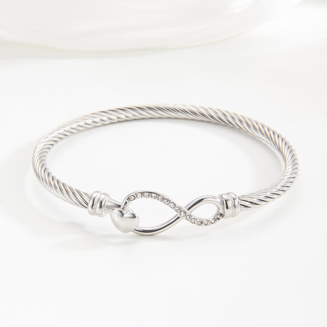 Heart-Shaped Bracelet Simple 18K Diamond-Encrusted infinity stainless steel bangle