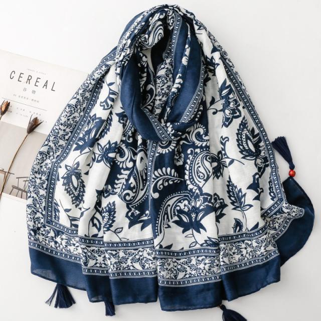 Retro Ethnic Style Floral Geometric Print Tassel Scarf with Wooden Beads