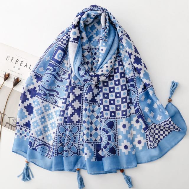 Retro Ethnic Style Floral Geometric Print Tassel Scarf with Wooden Beads