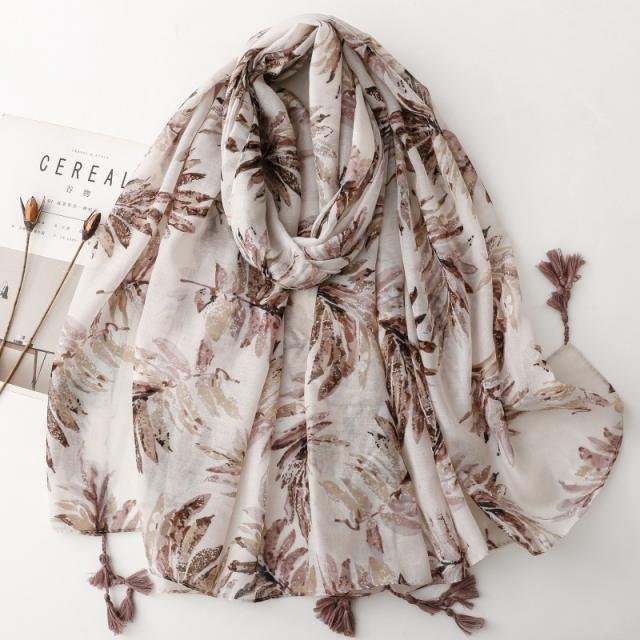 Autumn Gentle Sycamore-Colored Printed Tassel Scarf