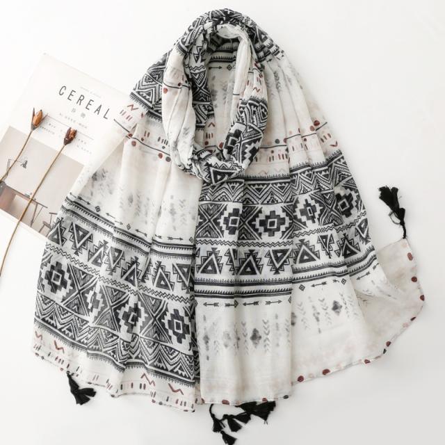 Retro Black White Geometric Totem Print Scarf Bohemian Style Vacation Shawl