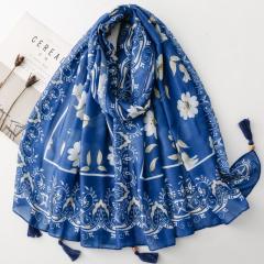 Retro Ethnic Style Floral Geometric Print Tassel Scarf with Wooden Beads