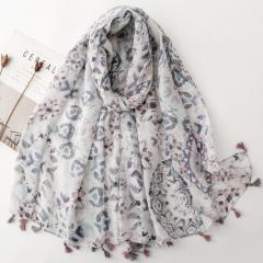 Gradient Print Tassel Scarf for Women Artistic Floral Scarf for Travel and Vacation