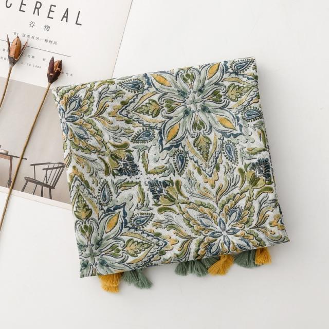 Green Five-Pointed Flower Tassel Printed Scarf